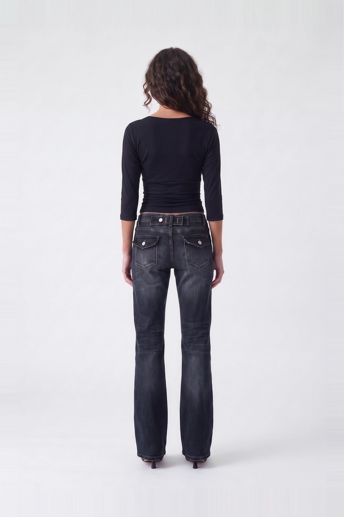 Ryana Top Black - back view