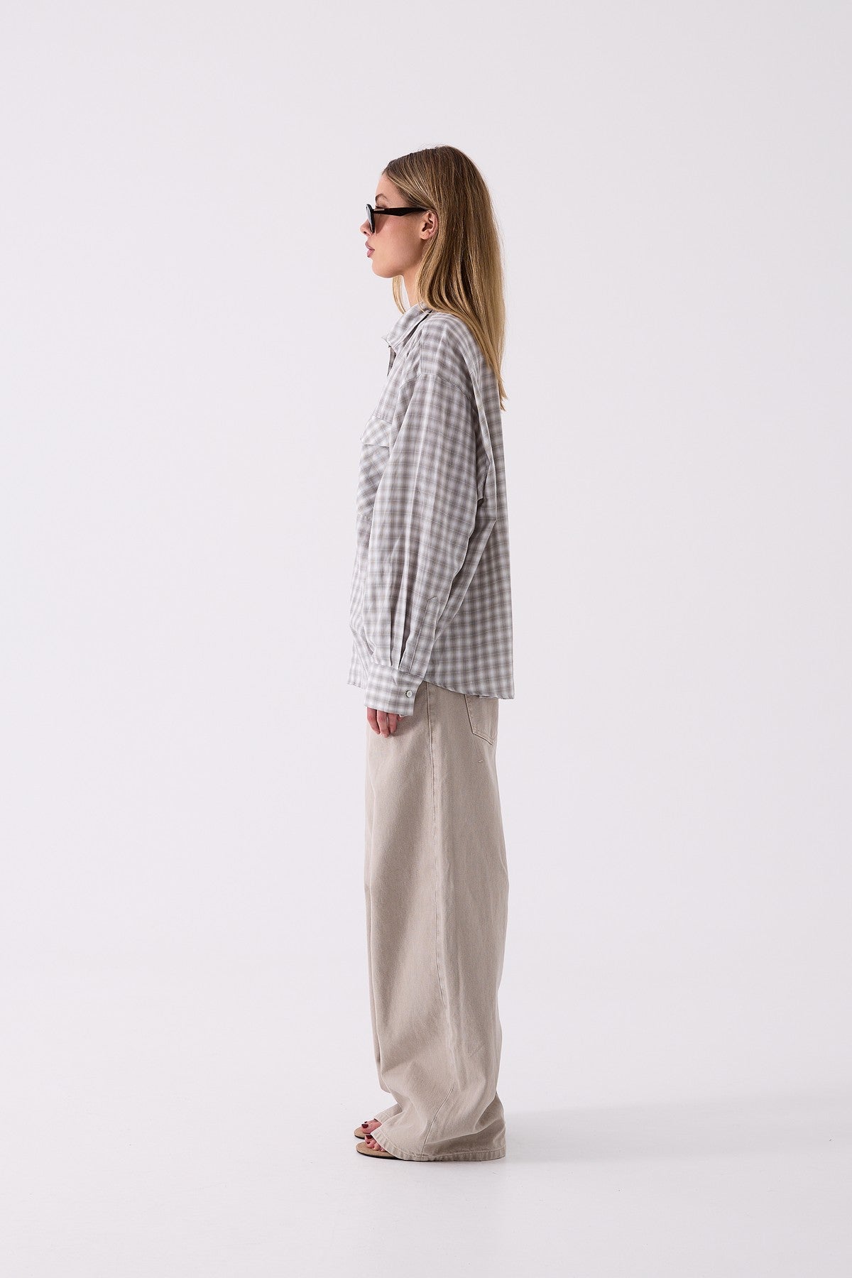 Harper Check Shirt in Grey – side view